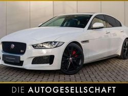 Fuji white Gebraucht 2017 Jaguar XE S Limousine | 28.990 € (Etwas zu teuer)