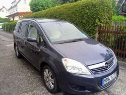 Grau Gebraucht 2008 Opel Zafira Edition Van / Kleinbus | 3.330 € (Fairer Preis)