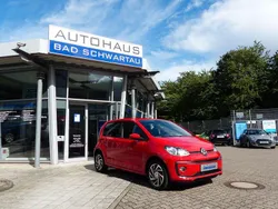 Rot Gebraucht 2017 VW up! Sound Kleinwagen | 11.400 € (Fairer Preis)