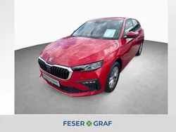 Velvetrot metallic Gebraucht 2024 Skoda Scala Selection Kleinwagen | 31.490 €
