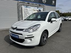 Weiß Gebraucht 2015 Citroën C3 PureTech Kleinwagen | 10.300 €