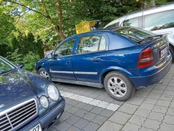 Blau Gebraucht 2003 Opel Astra Limousine | 1.400 € (Fairer Preis)