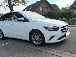 Weiß Gebraucht 2019 Mercedes B180 Van / Kleinbus | 18.700 € (Fairer Preis)