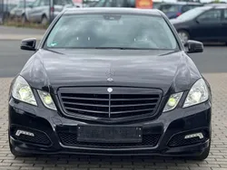 Schwarz Gebraucht 2009 Mercedes E250 Avantgarde Limousine | 7.490 € (Superpreis)