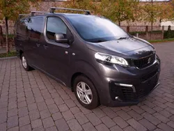 Grau Gebraucht 2018 Peugeot Expert Premium Van | 17.500 € (Fairer Preis)