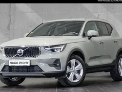 Grün Gebraucht 2024 Volvo XC40 Core SUV | 33.750 € (Superpreis)