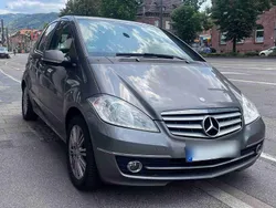 Silber Gebraucht 2009 Mercedes A180 Kleinwagen | 950 € (Superpreis)