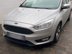 Silber Gebraucht 2016 Ford Focus Business Edition Limousine | 7.799 € (Guter Preis)