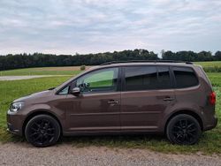 Braun Gebraucht 2013 VW Touran Van / Kleinbus | 7.400 € (Guter Preis)