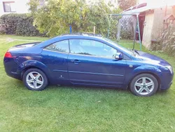 Blau Gebraucht 2008 Ford Focus Cabriolet Trend Cabrio | 3.500 € (Fairer Preis)