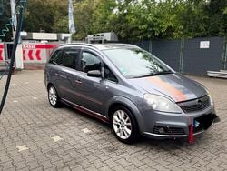 Silber Gebraucht 2006 Opel Zafira Limousine | 3.500 € (Fairer Preis)