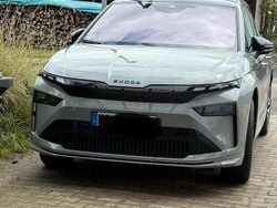 Grau Gebraucht 2025 Skoda Enyaq iV SportLine SUV | 49.000 € (Guter Preis)