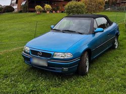 Blau Gebraucht 1998 Opel Astra Cabriolet Cabrio | 1.550 € (Fairer Preis)