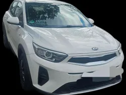 Weiß Gebraucht 2019 Kia Stonic SUV | 13.000 €