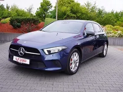Blau Gebraucht 2020 Mercedes A250 Progressive Limousine | 26.890 € (Etwas zu teuer)