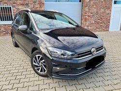Schwarz Gebraucht 2019 VW Golf Sportsvan Join Van / Kleinbus | 14.800 € (Fairer Preis)