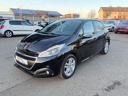 Schwarz Gebraucht 2019 Peugeot 208 Signature Sky Kleinwagen | 9.900 € (Guter Preis)