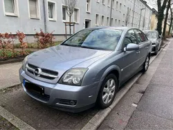 Silber Gebraucht 2004 Opel Vectra Edition Limousine | 849 € (Superpreis)