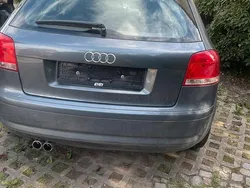 Grau Gebraucht 2004 Audi A3 S-Line Coupé | 3.000 € (Etwas zu teuer)
