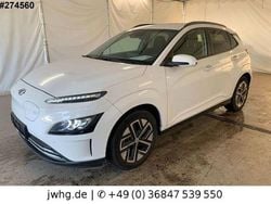 Atlas white / sol Gebraucht 2022 Hyundai Kona SUV | 19.950 € (Guter Preis)