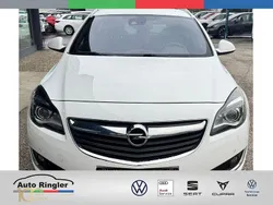 Weiss Gebraucht 2015 Opel Insignia Innovation Kombi | 6.490 € (Guter Preis)