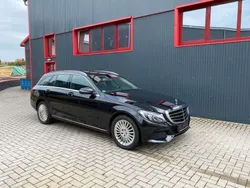 Obsidianschwarz (metallic) Gebraucht 2016 Mercedes C220 Exclusive Kombi | 15.990 € (Fairer Preis)