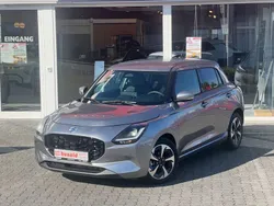 Silber Neu 2025 Suzuki Swift Comfort+ Limousine | 22.490 €