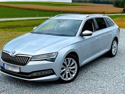 Silber Gebraucht 2022 Skoda Superb Style Kombi | 22.399 € (Guter Preis)