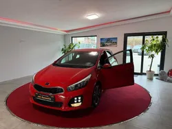 Rot Gebraucht 2017 Kia Ceed GT-Line Limousine | 12.990 € (Fairer Preis)