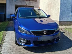 Blau Gebraucht 2020 Peugeot 308 Limousine | 14.000 € (Fairer Preis)