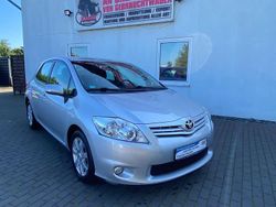 Silber Gebraucht 2010 Toyota Auris Life+ Limousine | 7.990 € (Etwas zu teuer)