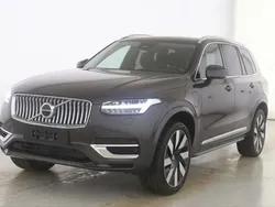 Grau Gebraucht 2024 Volvo XC90 Plus SUV | 64.289 € (Etwas zu teuer)