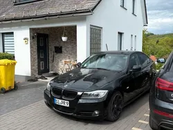 Schwarz Gebraucht 2010 BMW 320 Limousine | 5.900 € (Fairer Preis)