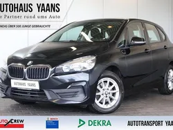 Schwarz Gebraucht 2019 BMW 216 Active Tourer Advantage Van / Kleinbus | 9.989 €