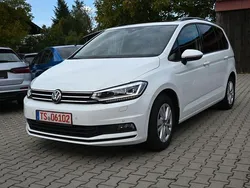 Weiß Gebraucht 2022 VW Touran Highline Van / Kleinbus | 31.999 € (Etwas zu teuer)