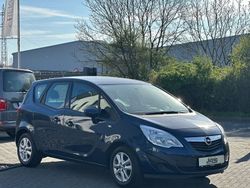 Blau Gebraucht 2013 Opel Meriva Edition Van / Kleinbus | 6.499 € (Fairer Preis)