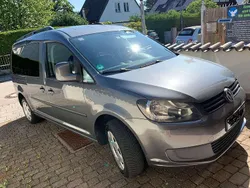 Grau Gebraucht 2012 VW Caddy Maxi Team Van / Kleinbus | 8.000 € (Superpreis)