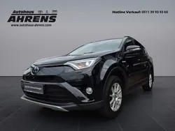 Mysticschwarz mica (metallic) Gebraucht 2018 Toyota RAV4 Hybrid Team SUV | 19.990 € (Guter Preis)