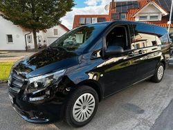 Schwarz Gebraucht 2022 Mercedes Vito Van / Kleinbus | 39.590 €