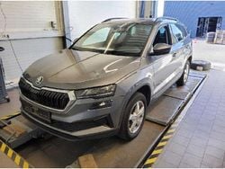 Graphitegrau metallic (metallic) Gebraucht 2022 Skoda Karoq Tour SUV | 26.490 € (Fairer Preis)