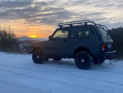 Grau Gebraucht 2021 Lada niva SUV | 11.400 € (Superpreis)