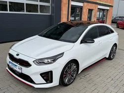 Weiß Gebraucht 2019 Kia ProCeed GT Kleinwagen | 20.999 € (Fairer Preis)