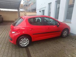 Rot Gebraucht 2010 Peugeot 207 Urban Move Limousine | 2.900 € (Guter Preis)