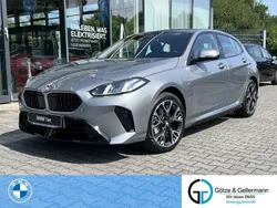 Skyscraper grau Neu 2025 BMW 120 M Sport Kleinwagen | 35.330 € (Superpreis)