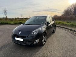 Schwarz Gebraucht 2010 Renault Grand Scénic III Van / Kleinbus | 4.500 € (Fairer Preis)