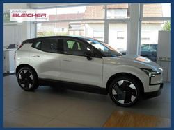 Crystal white pearl Gebraucht 2024 Volvo EX30 Ultra SUV | 37.420 € (Etwas zu teuer)