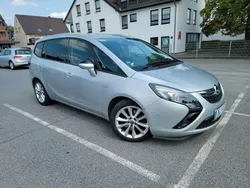 Silber Gebraucht 2013 Opel Zafira Tourer Edition Van / Kleinbus | 8.900 € (Fairer Preis)