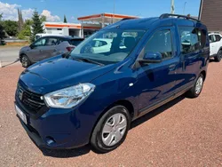 Blau Gebraucht 2017 Dacia Dokker Lauréate Van | 11.990 € (Fairer Preis)
