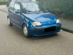Blau Gebraucht 2002 Fiat Seicento Kleinwagen | 750 € (Fairer Preis)