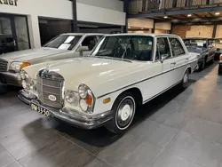 Weiß Gebraucht 1968 Mercedes 280 Limousine | 11.950 €